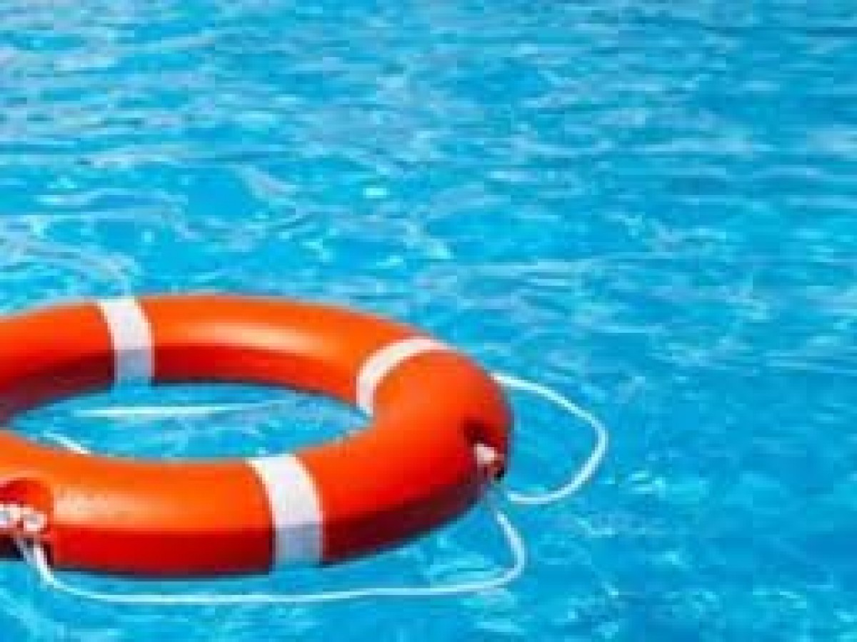 ¿Cómo prevenir un ahogamiento por inmersión y qué hacer ante esta situación?