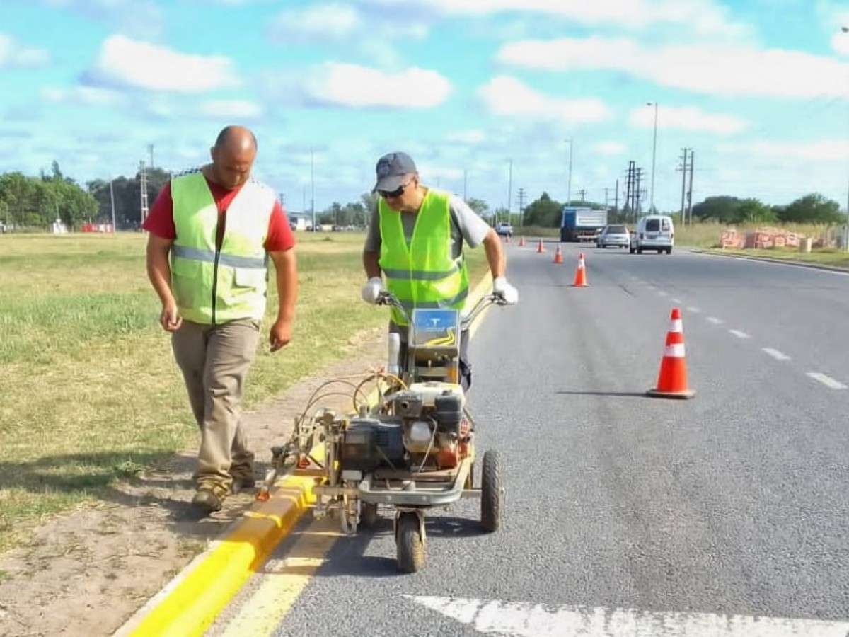 Trabajos de puesta en valor del entorno de la rotonda de las rutas 6 y 34