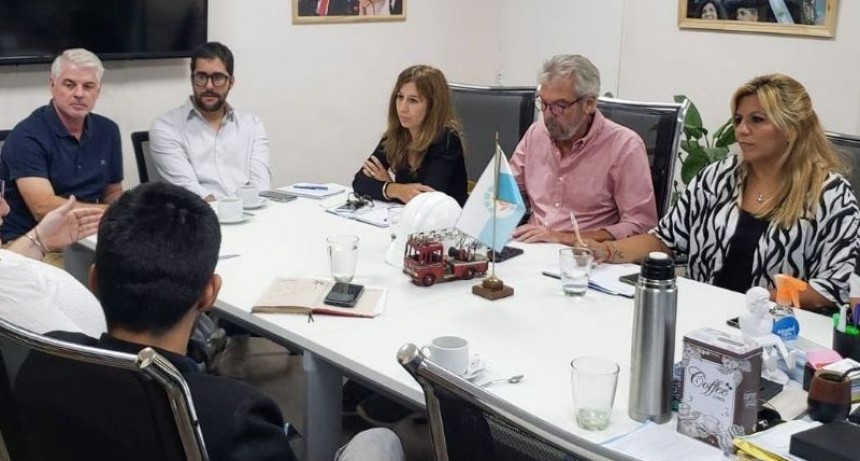 ENARGAS junto a los Municipios de Escobar y General Las Heras analizaron el estado de las instalaciones de gas de las escuelas  