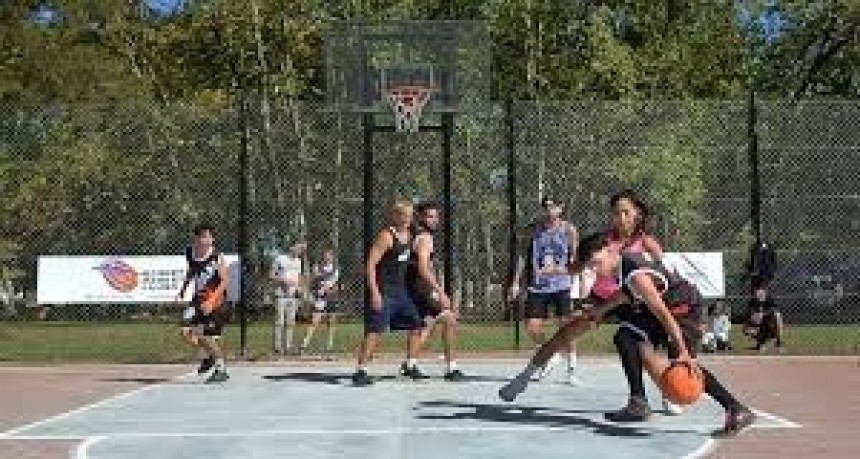 Gran Torneo de Básquet 3x3 en un nuevo aniversario de las canchas públicas
