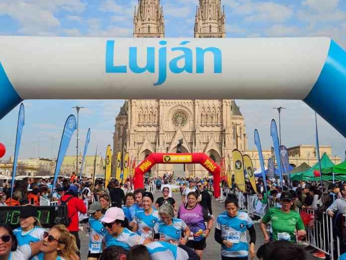 Se realizó la Carrera Virgen de Luján