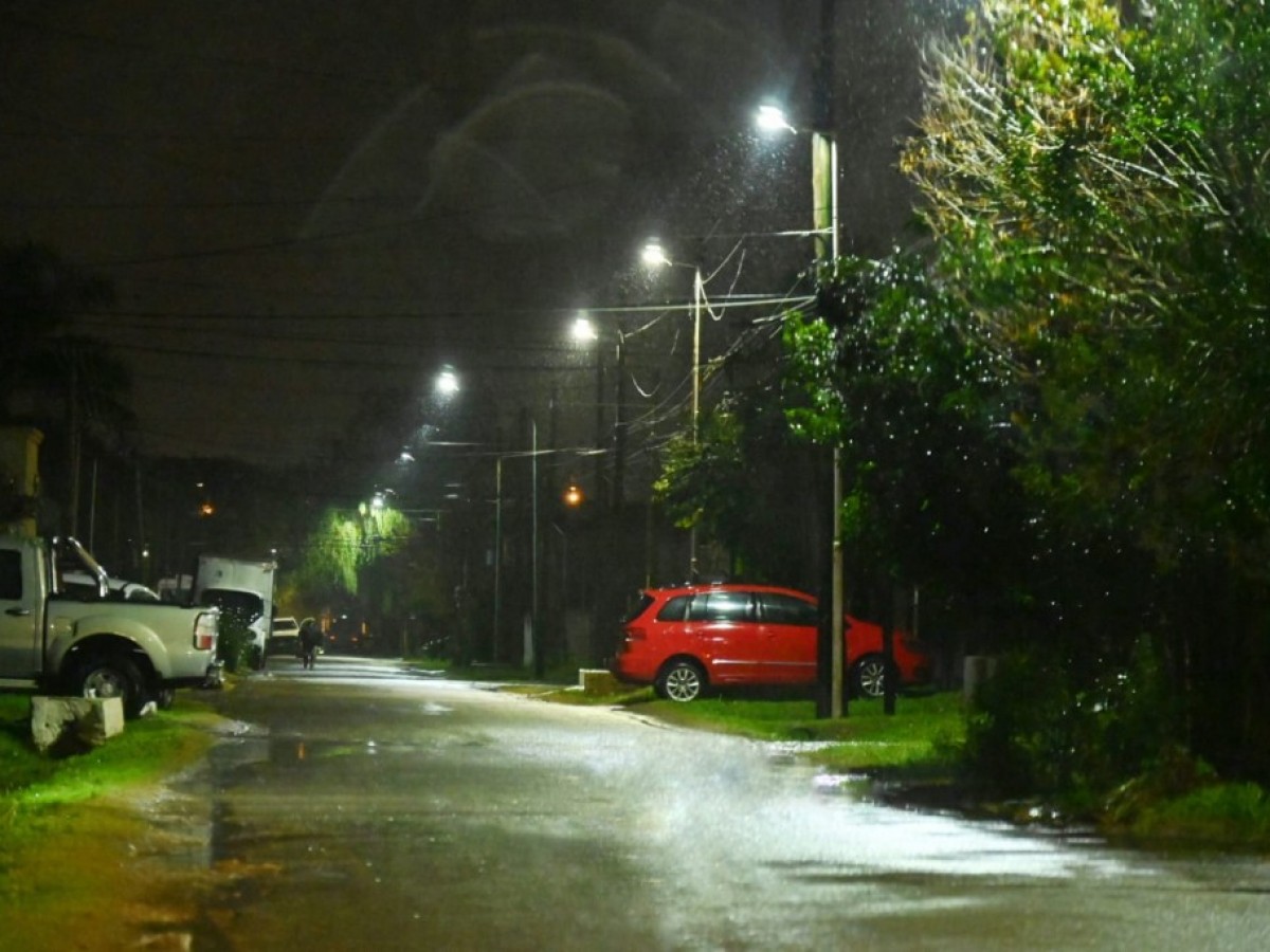 Nueva iluminación LED en El Trébol, Parque Lasa, Americano y Arroyo Dulce