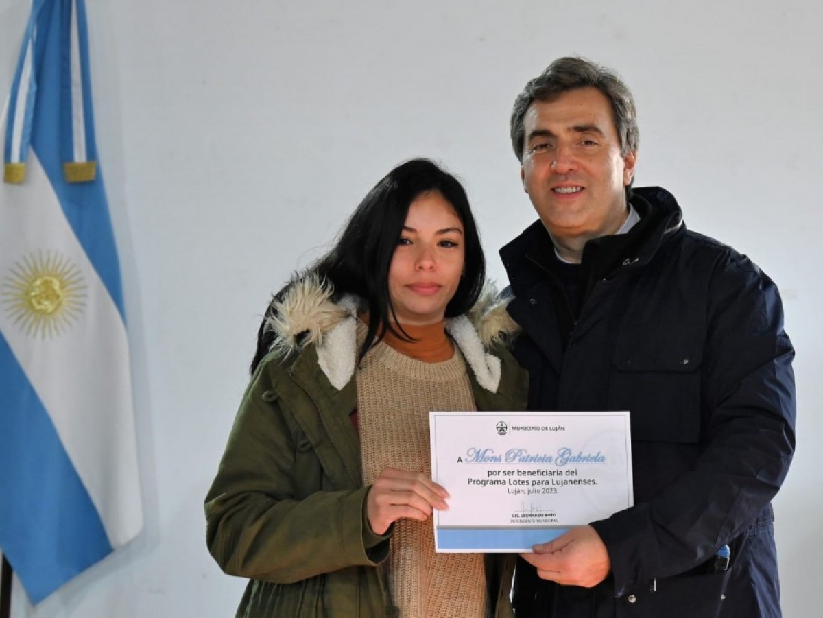 Se entregaron los primeros 100 lotes en el barrio Los Laureles