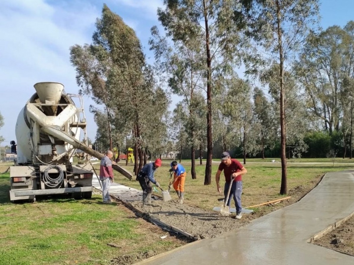 El Municipio realiza obras de mejoramiento en el parque del barrio San Juan de Dios