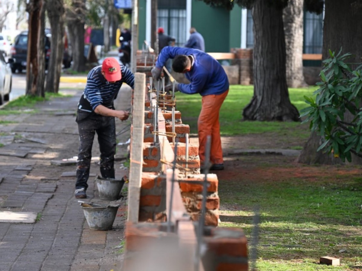 El Municipio realiza trabajos de puesta en valor del predio del Tanque de Agua 