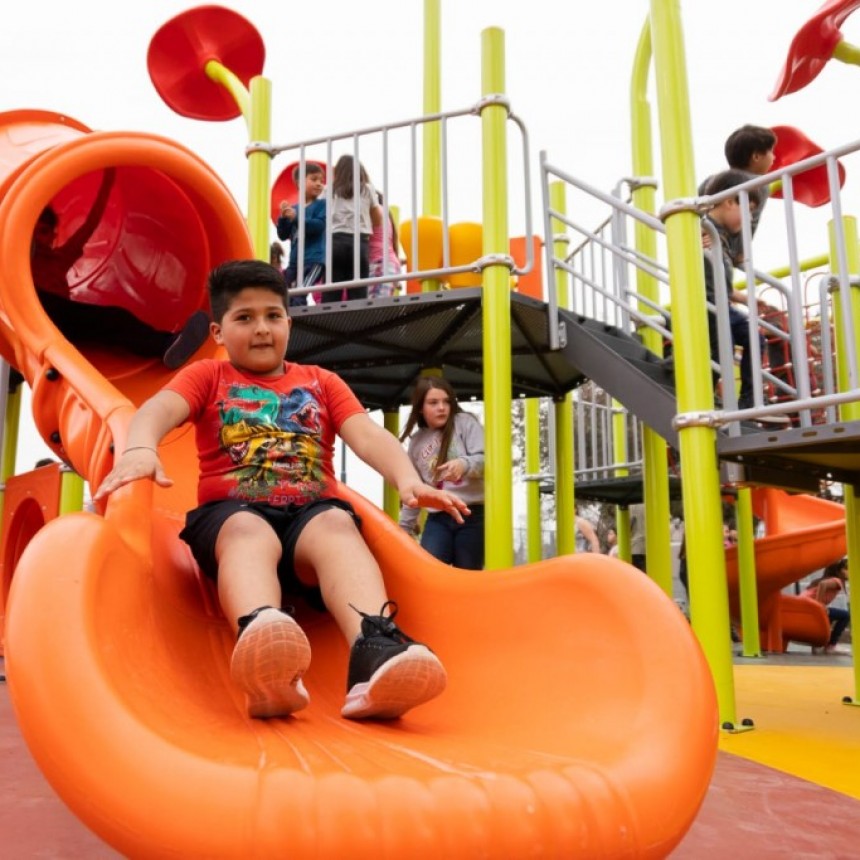 Cientos de niños disfrutaron del programa RecreArte en Olivera