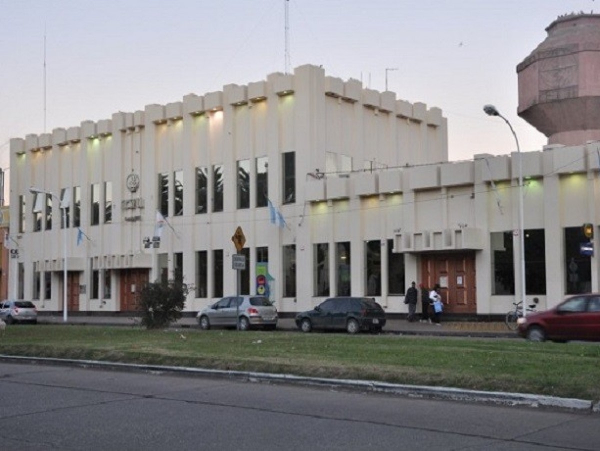 Le llego una factura de 136.000 pesos de luz y tomo la medida de llevar el reclamo al Concejo