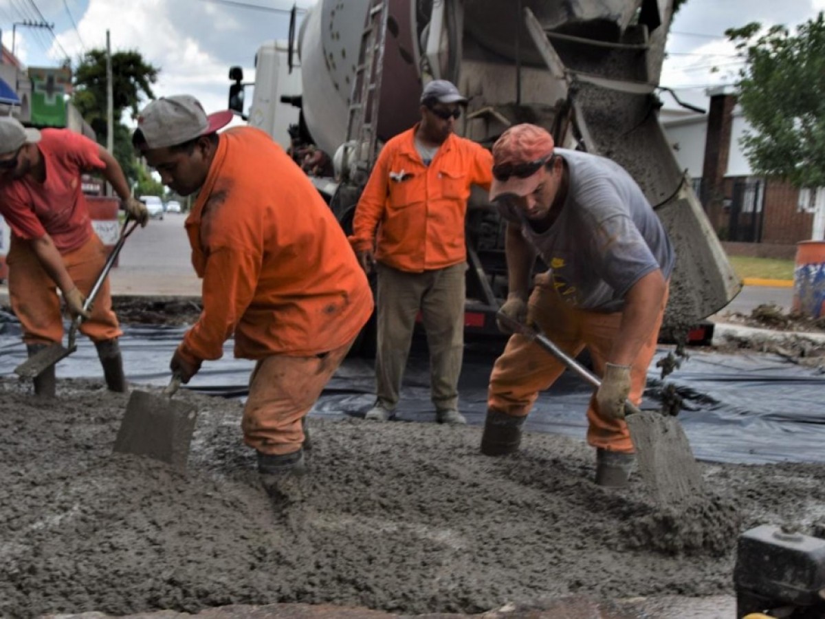 Continúan los trabajos de reconstrucción de pavimento en hormigón