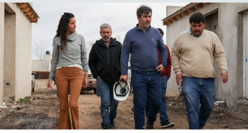 Casa Propia: Micaela Villaverde recorrió obras en Marcos Paz