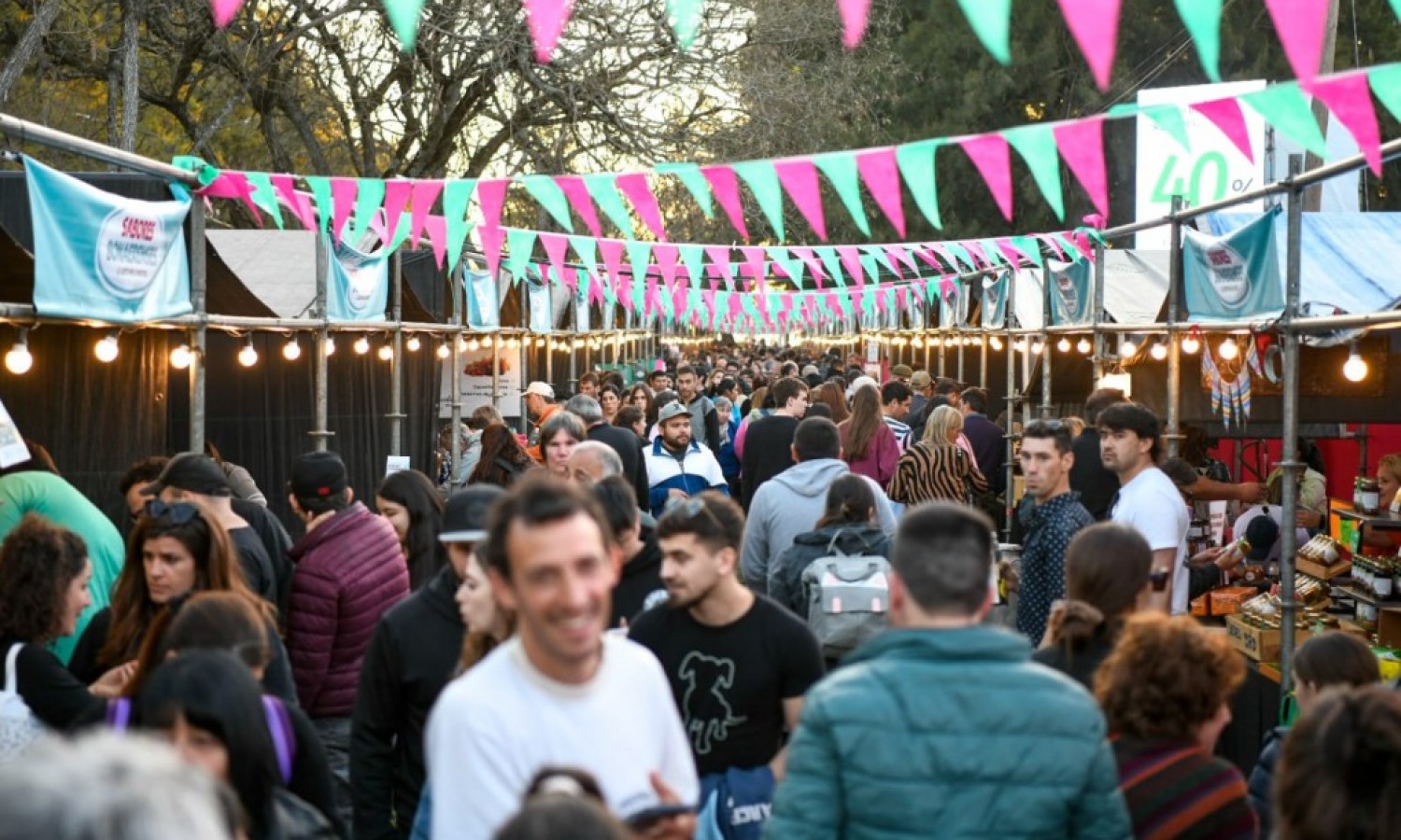 Vuelve la feria gastronómica Sabores Bonaerenses al Parque Ameghino
