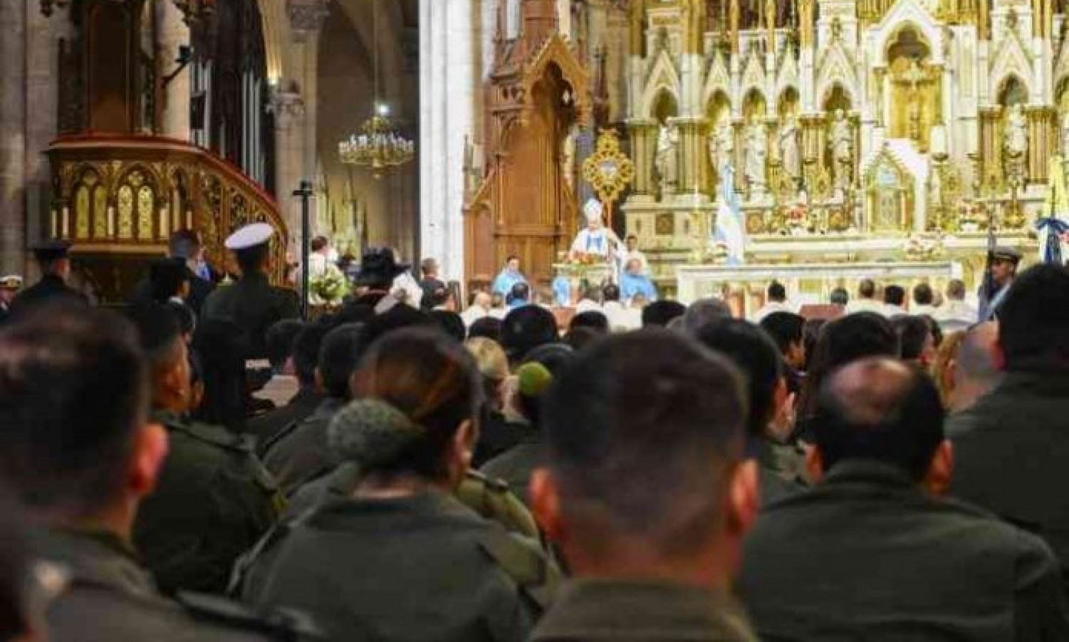 Se realizó la 20º Peregrinación Castrense a la Basílica de Luján