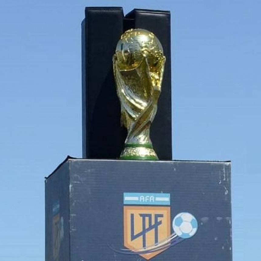 La Copa del Mundo pasó por Luján con un torneo de penales y grandes premios