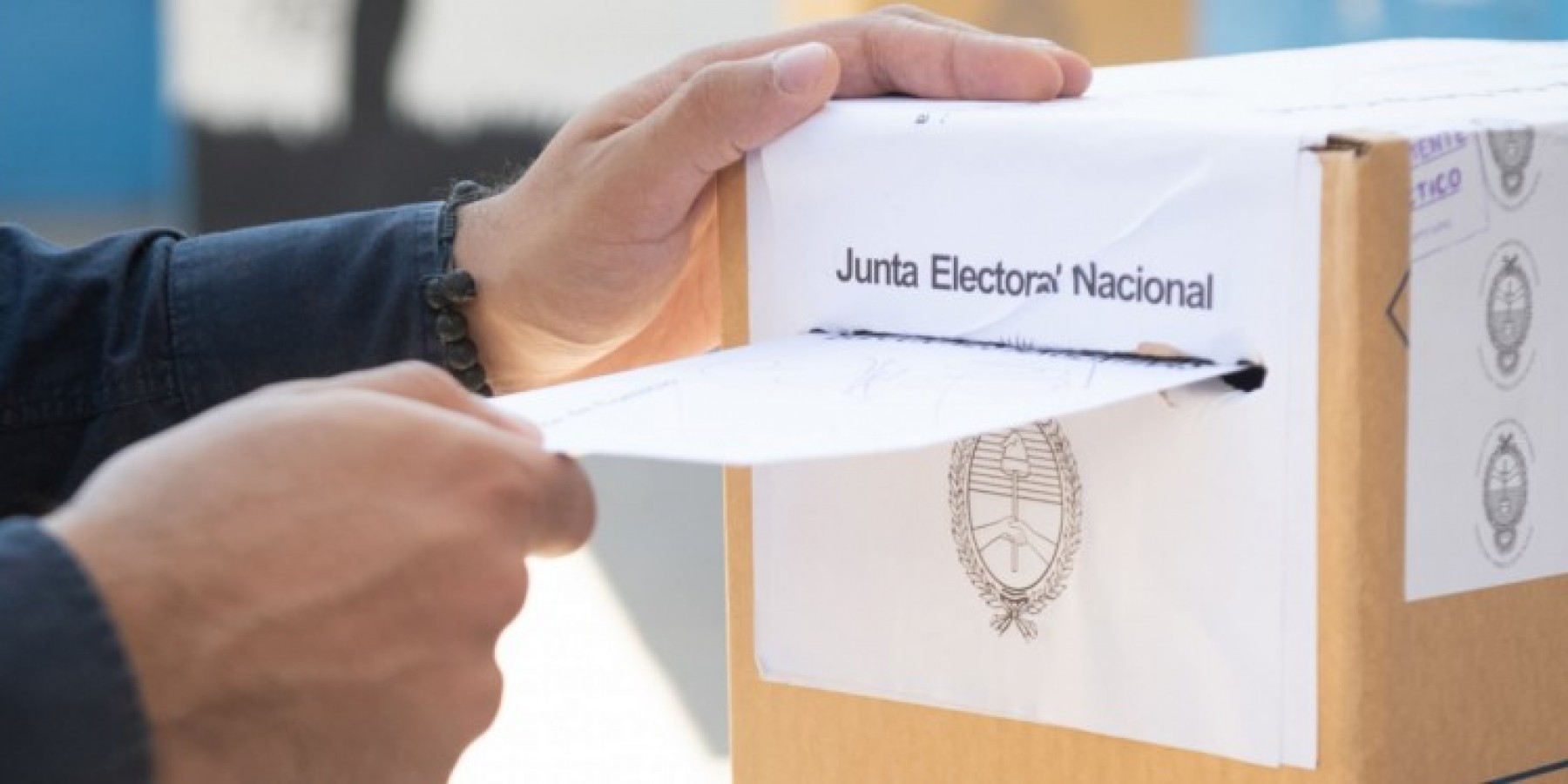La votación fluye con agilidad en Luján