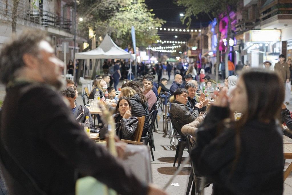 Vuelve la Peatonal Gastronómica con propuestas para disfrutar 