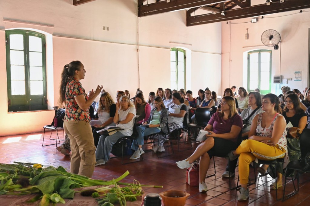Programa Huerta en Casa: se realizó una capacitación intensiva a docentes 