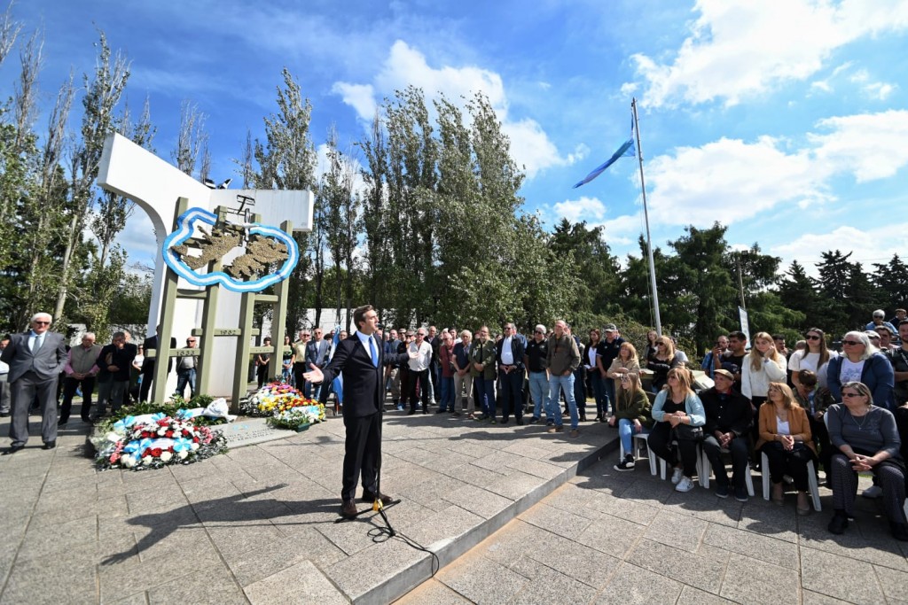 Se realizó el acto en homenaje a Veteranos y Caídos en Malvinas