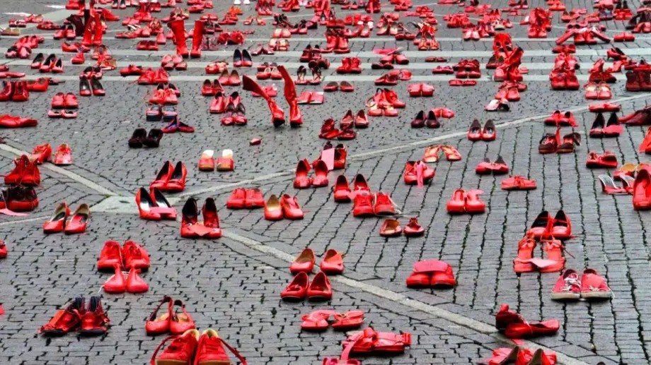 Zapatos Rojos: una convocatoria para sensibilizar sobre la violencia de género