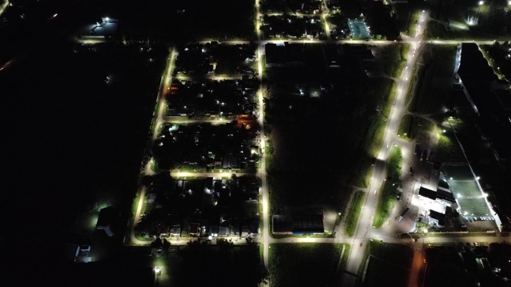Se instalaron más de 180 luces LED en barrios de Luján 