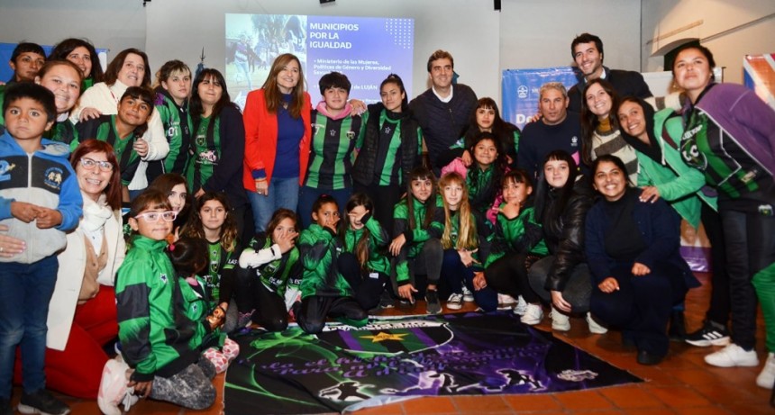 Géneros y Diversidad: el Municipio firmó la adhesión al Programa Municipios por la Igualdad