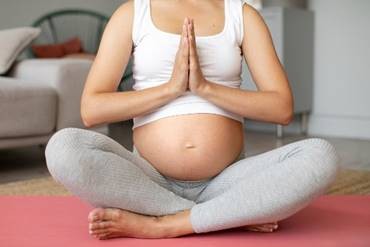 Yoga y Fertilidad: Un camino hacia el bienestar