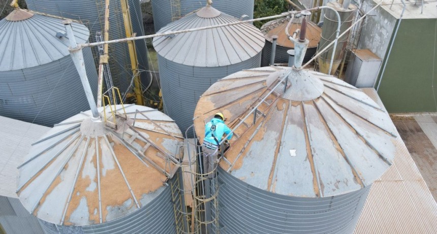   ARBA expande su fiscalización catastral y detecta 700 silos sin declarar en campos bonaerenses