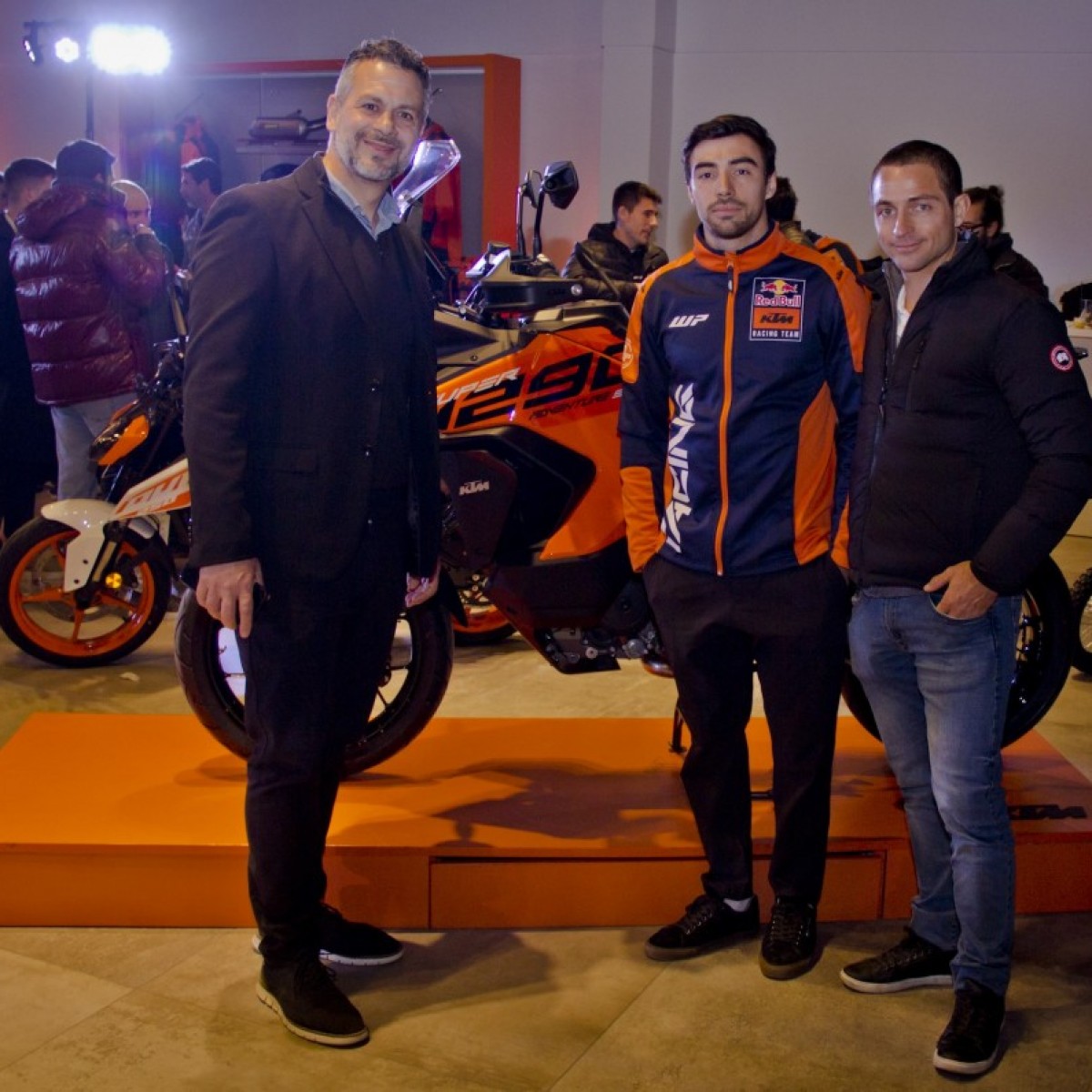 KTM 1290 Super Adventure S, se establece como nuevo referente en su segmento. Diseñada para aquellos que se atreven a explorar lo desconocido. 