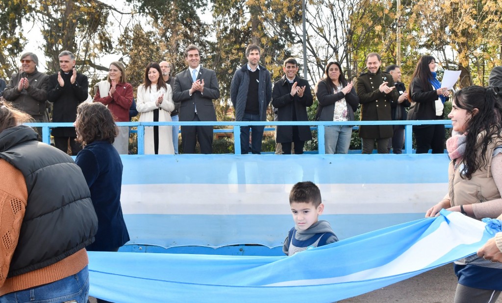 Se realizó el tradicional desfile para celebrar el Día de la Independencia en Pueblo Nuevo