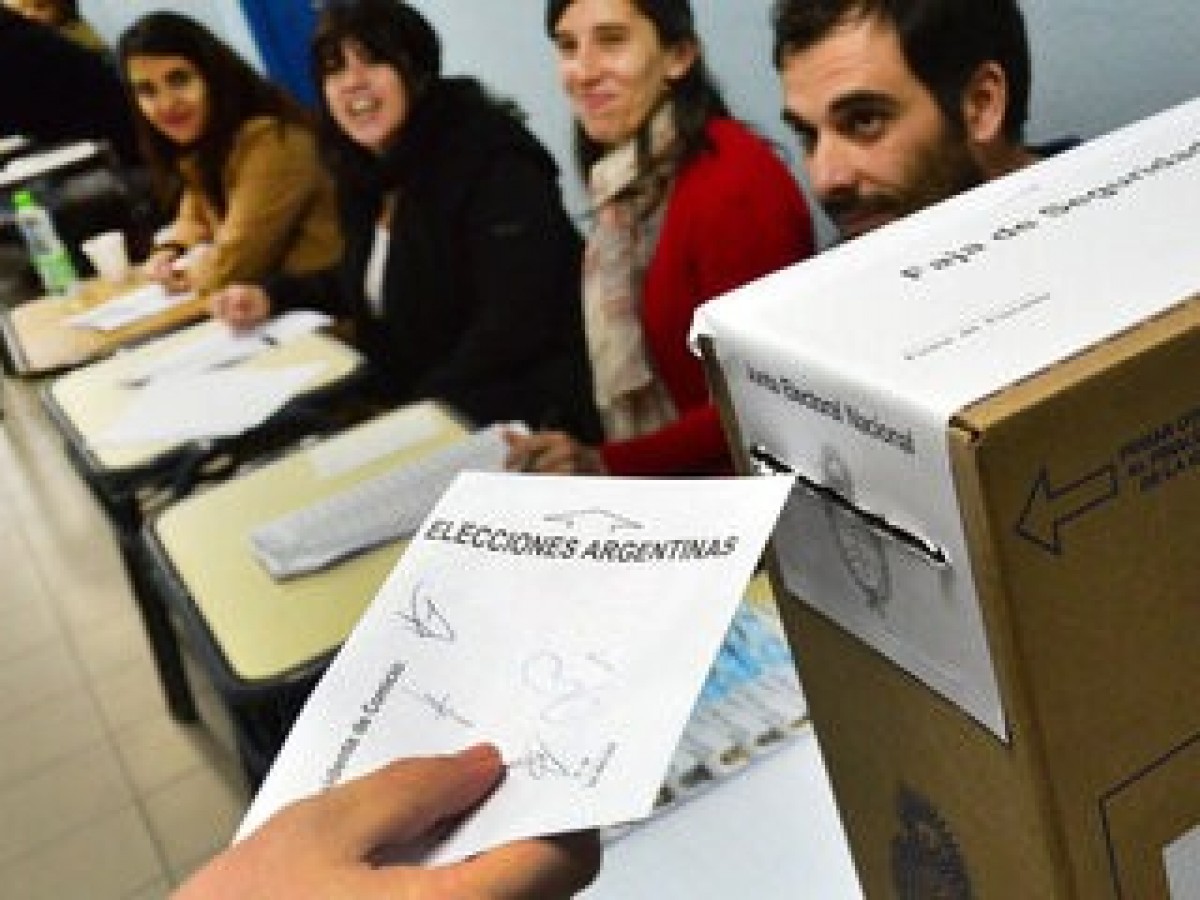 Cómo son las multas por no votar en las elecciones de este domingo