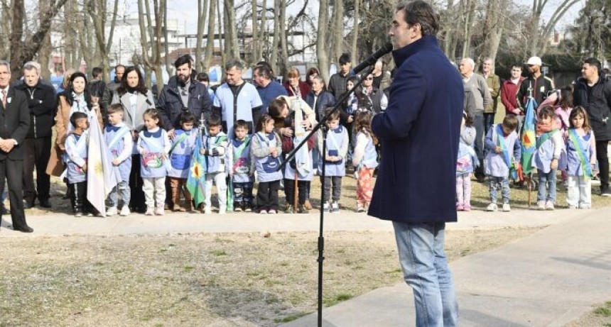 El Intendente encabezó el acto de homenaje al General San Martín