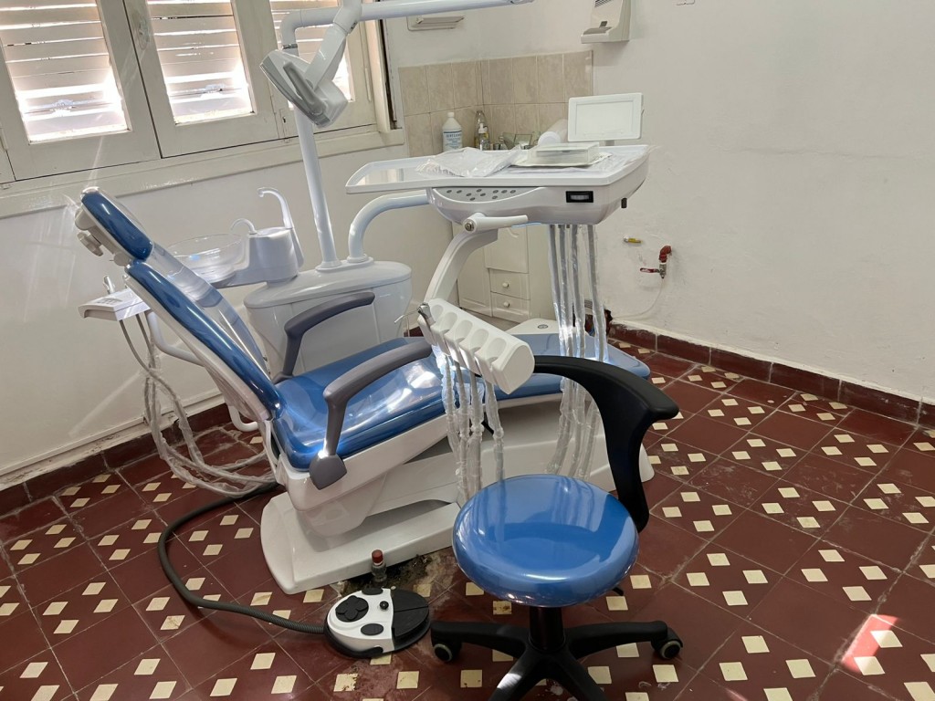 Mejoras en el sistema de salud: nuevo sillón odontológico en el CAPS de Olivera