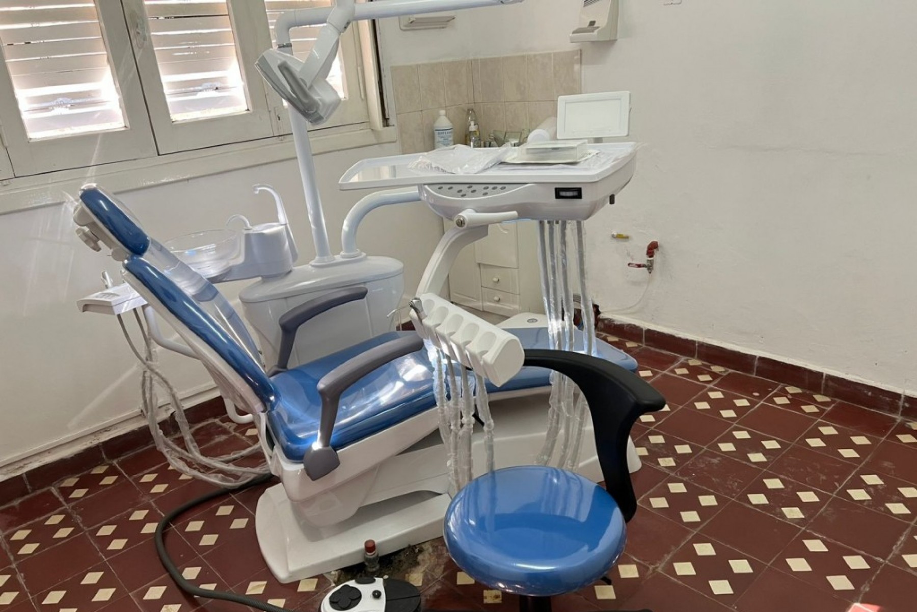 Mejoras en el sistema de salud: nuevo sillón odontológico en el CAPS de Olivera
