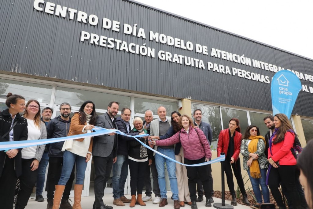 Escobar: Se inauguró el primer Casa Activa de la Provincia de Buenos Aires