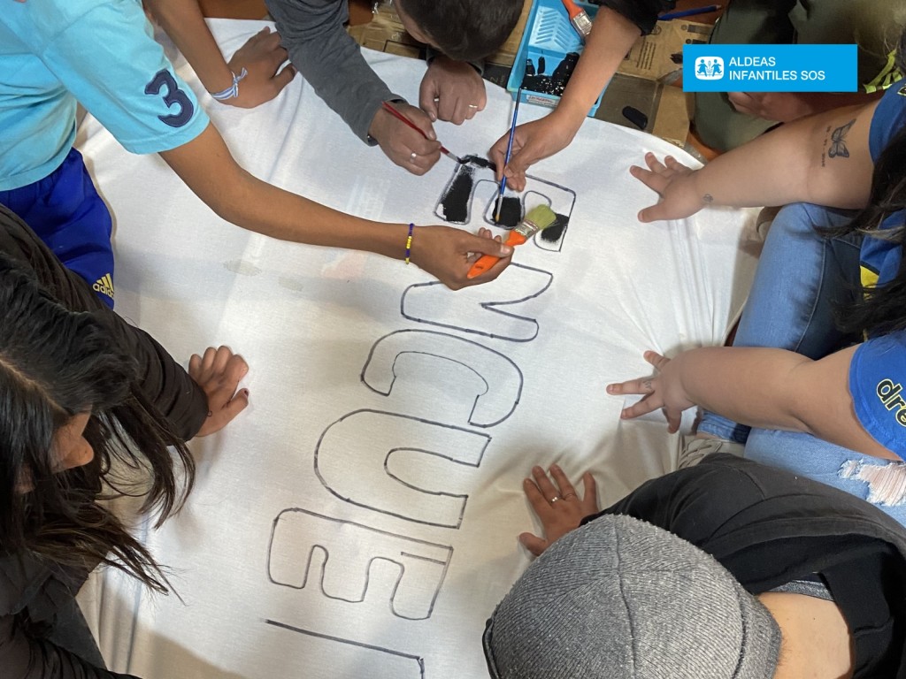Jóvenes de la filial de Luján de Aldeas Infantiles SOS Argentina impulsan una ingeniosa iniciativa para mejorar el Barrio Ameghino