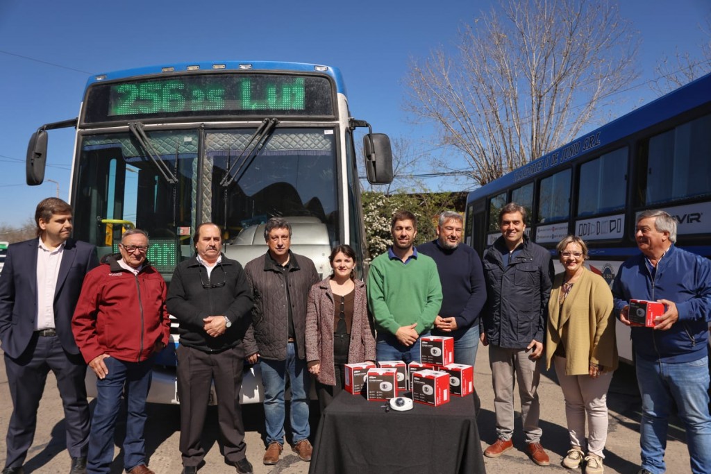 Transporte: una nueva línea de colectivos unirá Luján y Mercedes