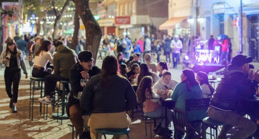 Comienza una nueva temporada de la Peatonal Gastronómica de Luján