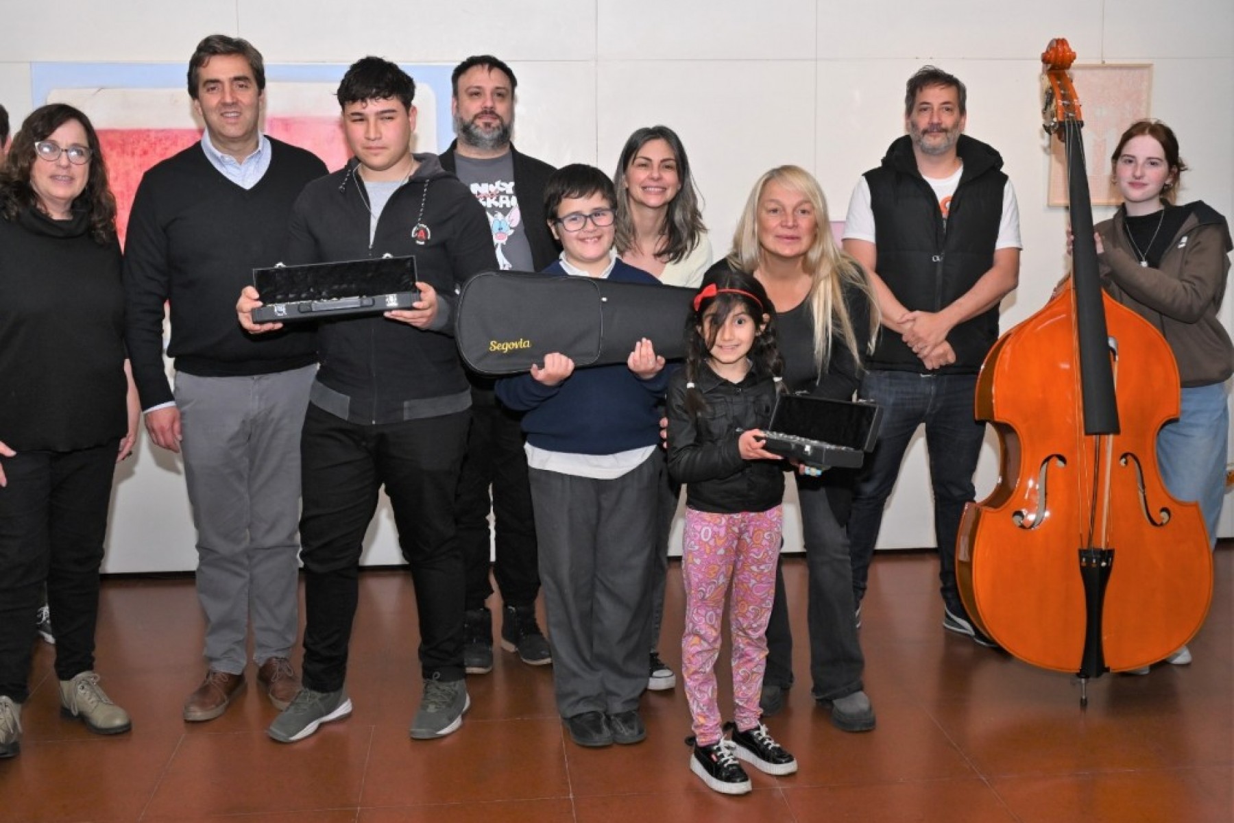 El Municipio y Fundación Banco Provincia entregaron instrumentos musicales a orquestas del distrito