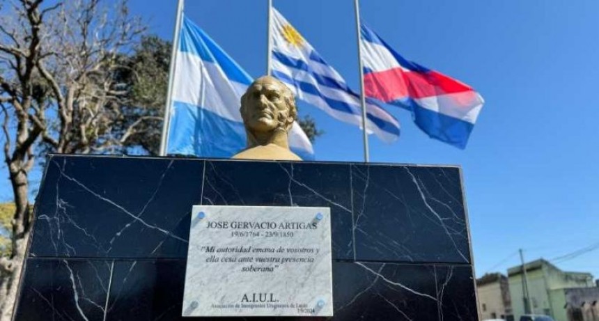 Se inauguró el primer monumento a José Gervasio Artigas en Luján