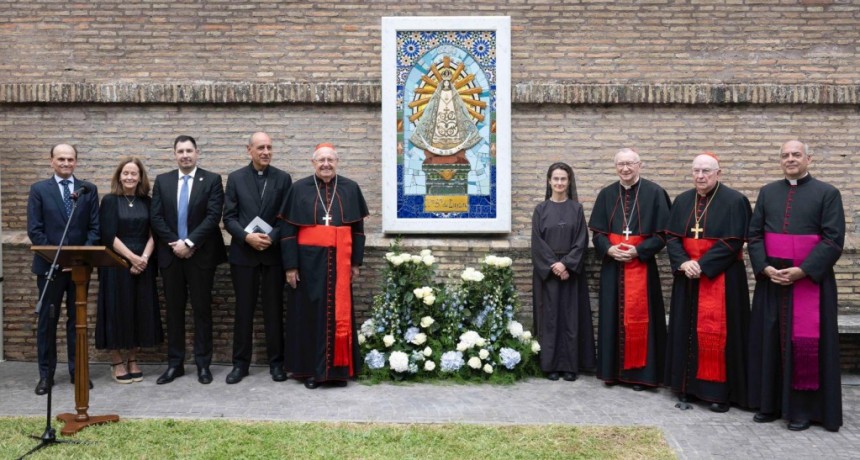 La Virgen de Luján  se encuentra en los jardines del Vaticano
