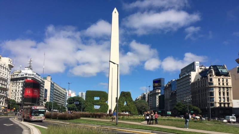 La ciudad de Buenos Aires se prepara para el último fin de semana largo del año