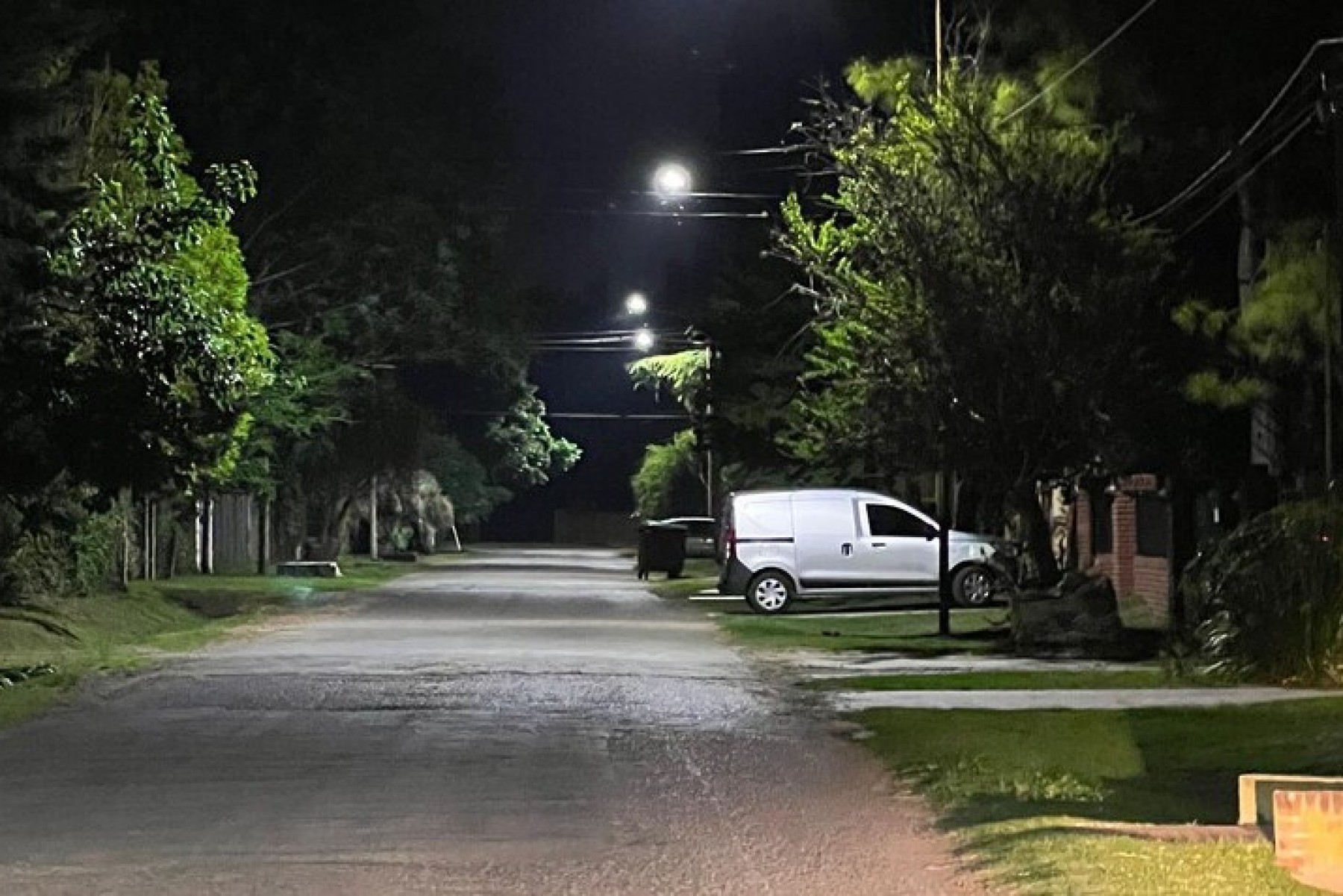 Se instalaron nuevas luminarias LED en el barrio San Francisco 