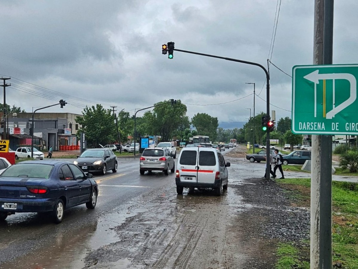 Comenzó a funcionar el nuevo semáforo de Ruta 192 y Las Margaritas